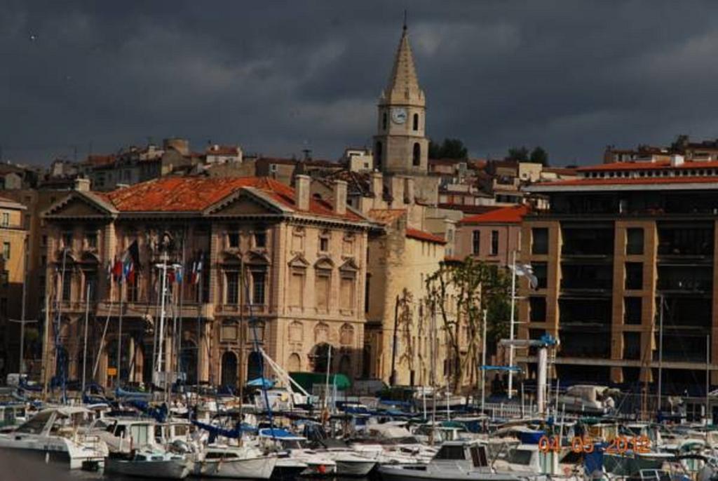Sous le Clocher Marseilles Zimmer foto