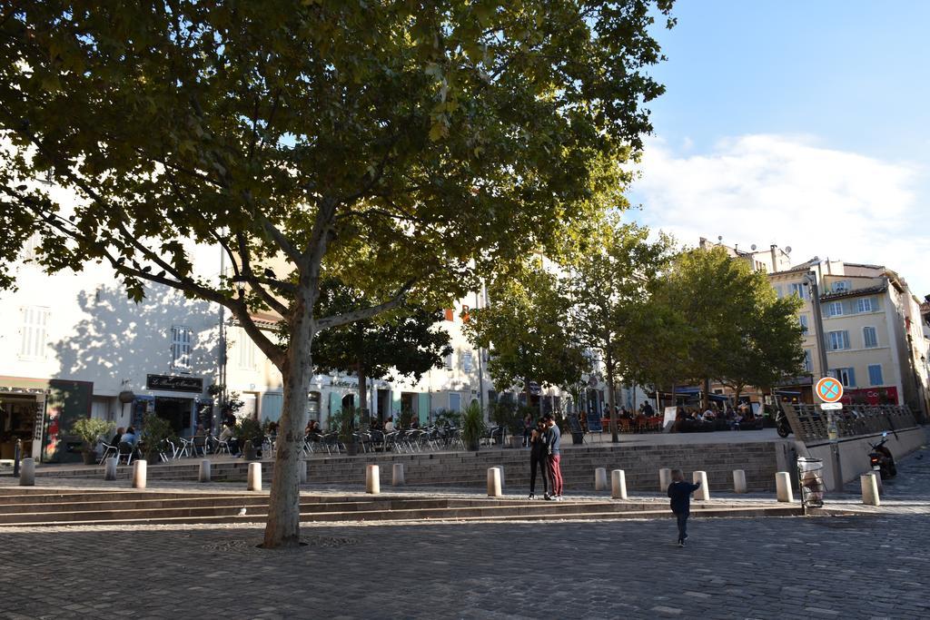 Sous le Clocher Marseilles Exterior foto