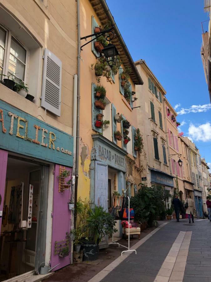 Sous le Clocher Marseilles Exterior foto